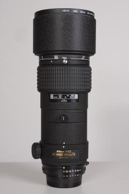 NIKON AF 300 mm F:4 ED