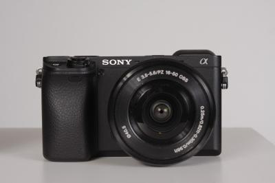 SONY A6400 + 16-50 mm F:3,5-5,6 PZ